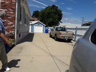 124 Dawson St, Pawtucket, RI 02861 - photo 6