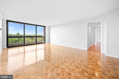 Winthrop House Condominium, Baltimore, MD 21218 - photo 3