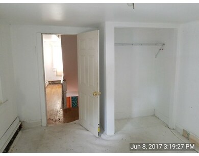 208 Farnham St, Lawrence, MA 01843 - photo 4