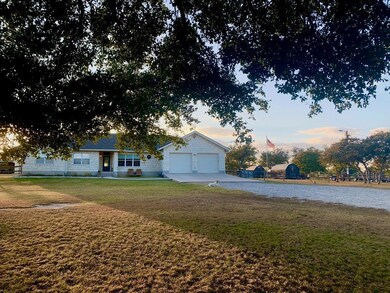 924 Southwoods Dr, Fredericksburg, TX 78624 - photo 3