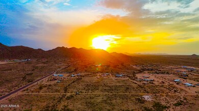 55610 W Mcdavid Rd, Maricopa, AZ 85139 - photo 2