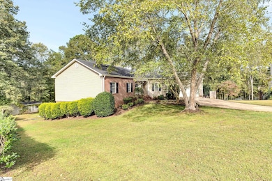 125 Lake Robinson Pointe, Greer, SC 29651 - photo 3