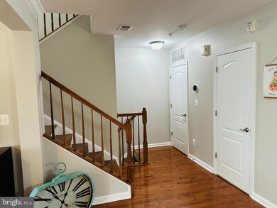 22979 Newcut Rd unit 1692, Clarksburg, MD 20871 - photo 3