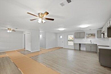 3171 Roe Dr, Houston, TX 77087 - photo 6