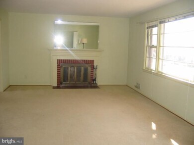 3310 Greencastle Rd, Burtonsville, MD 20866 - photo 5