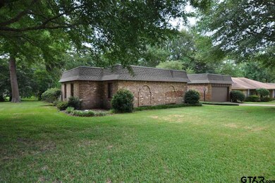 4718 4718 Chad Dr, Tyler, TX 75703 - photo 2