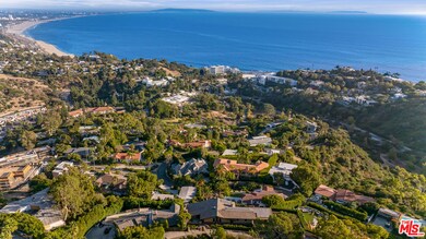 620 Resolauo Dr, Pacific Palisades, CA 90272 - photo 4