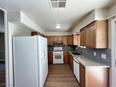 8109 Sickle Ln, Las Vegas, NV 89128 - photo 5