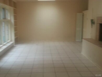 8837 School House Ln, Coopersburg, PA 18036 - photo 5