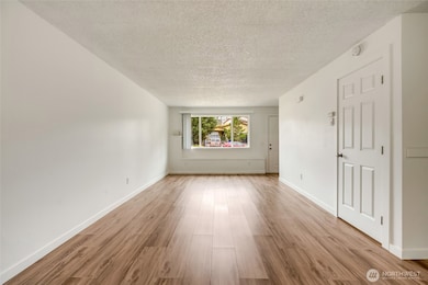 Appx 19'x12' great room!