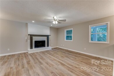 142 Shelly Dr unit 49, Hendersonville, NC 28792 - photo 6