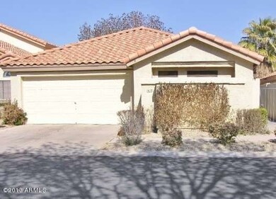 N/S EXPOSURE,2 CAR GARAGE, CUL DE SAC
