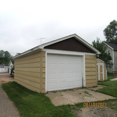 911 E 6th St, Merrill, WI 54452 - photo 2