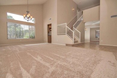 105-FrontRoom-Overview_2.jpg