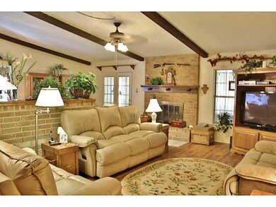 Photo. Den with lots of character - exposed beams