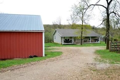 1567 Letchworth Loop, Marshfield, MO 65706 - photo 2