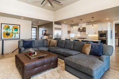 19379 Alianna Loop, Bend-14