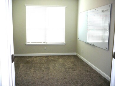 1532 Seabiscuit Dr, Granbury, TX 76049 - photo 4