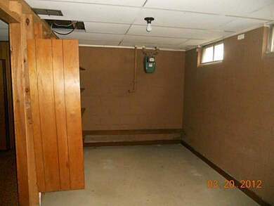 1082 Bellflower Ave, Columbus, OH 43204 - photo 5