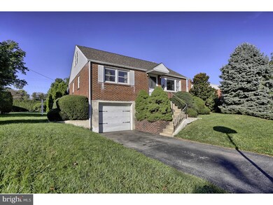 3406 Sheidy Ave, Reading, PA 19605 - photo 2
