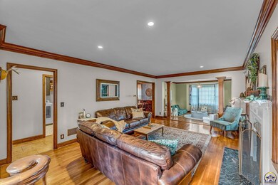 3616 SW York Way, Topeka, KS 66604 - photo 5