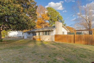 1245 Cross St, Mountain Home, AR 72653 - photo 2