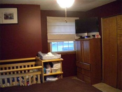 371 Aiken Ave unit 13, Lowell, MA 01850 - photo 6