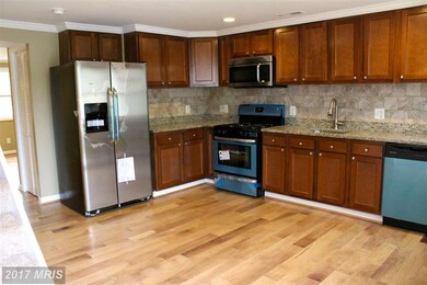 904 Winsap Ct, Halethorpe, MD 21227 - photo 6