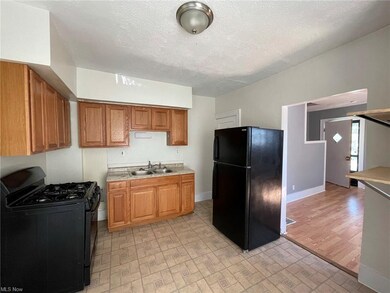 1853 E 34th St, Lorain, OH 44055 - photo 5