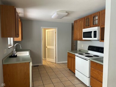 8667 N Ricks Dr E, Mc Cordsville, IN 46055 - photo 5