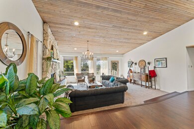 1770 NE Hillcrest Ln, Grants Pass, OR 97526 - photo 7