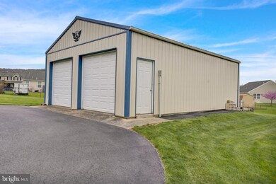 28 Versailles Ct, Reading, PA 19605 - photo 3