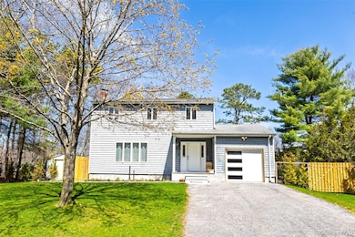 371 S River Rd, Calverton, NY 11933 - photo 2