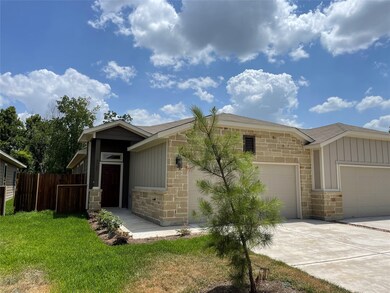 9765 Grosbeak Ln, Magnolia, TX 77354 - photo 2