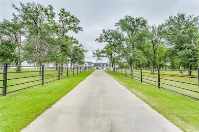 1201 Springfield Rd, Springtown, TX 76082 - photo 2