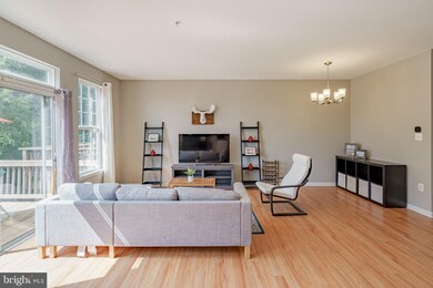 118 Lavenport Cir, Frederick, MD 21702 - photo 6