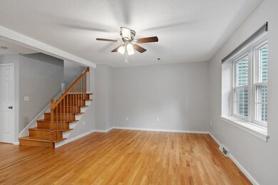 148 Flower Ln unit 16, Dracut, MA 01826 - photo 6