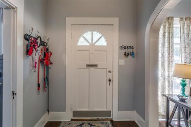 208 W Columbia St, Weatherford, TX 76086 - photo 3