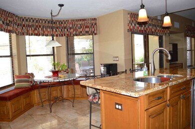 Kitchen seating area