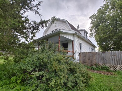 0828201738b_HDR