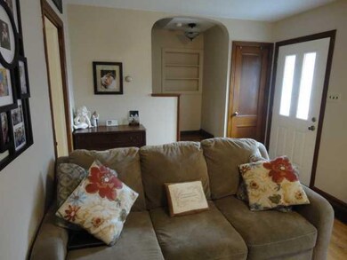 Entry/Foyer. Living room