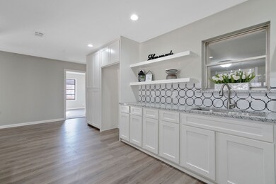 906 Innsdale Dr, Houston, TX 77076 - photo 7