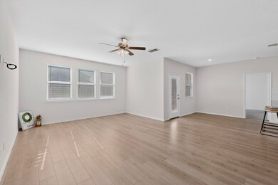 2917 Lampasas Ln, Little Elm, TX 75068 - photo 7