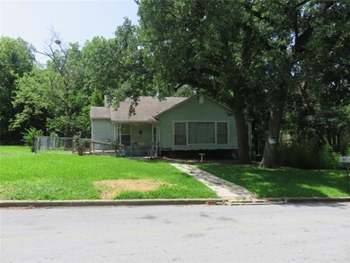 76 Vaughn Dr, Denison, TX 75020 - photo 4