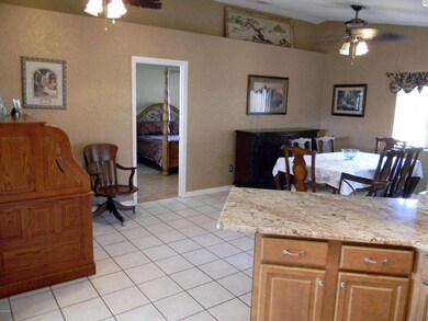 DINNING ROOM 1