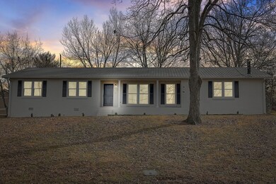 501 S Hillcrest Dr, Shelbyville, TN 37160 - photo 5