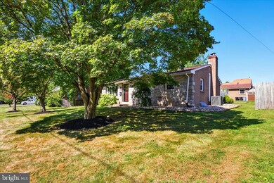 323 Pikeland Ave, Spring City, PA 19475 - photo 3