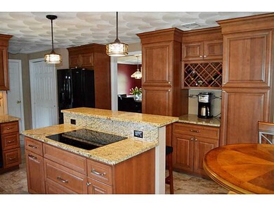 16 Deer Run Ln, Attleboro, MA 02703 - photo 5