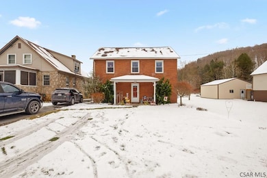 276 Glessner Rd, Johnstown, PA 15905 - photo 2