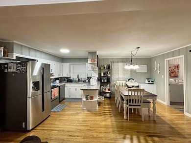 709 Cill St, Smithville, TN 37166 - photo 5